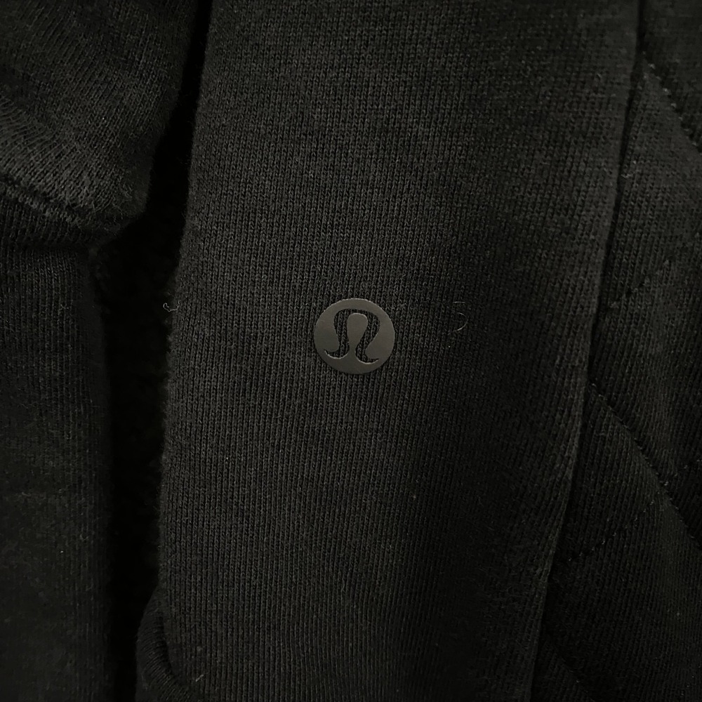 Lululemon Sweatshirt Womens size 6 Quilted 1/4 Zip Knit Soft Black - Picture 6 of 10